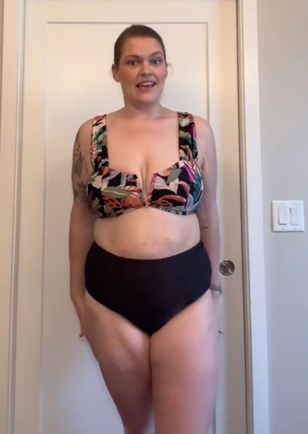 I’m a size 18 – I did a swimwear haul from Amazon & Old Navy, my boobs were ‘a little wonky’ in the green one-piece