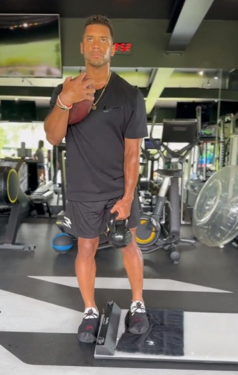 Russell Wilson posts insane gym video on comeback from knee surgery and leaves NFL fans thinking the same thing