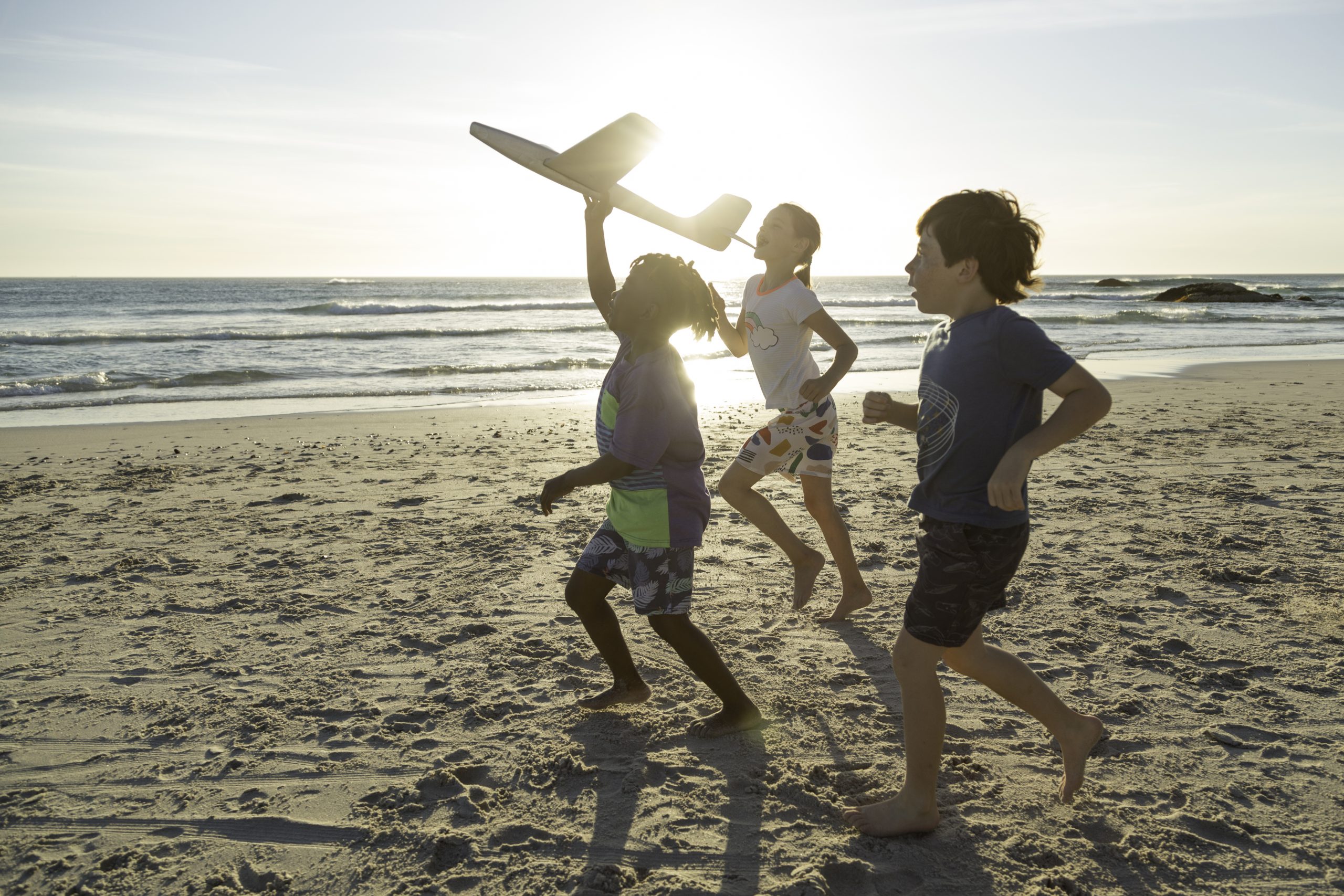 Warning to parents over 7 signs your child needs urgent medical attention after playing on the beach