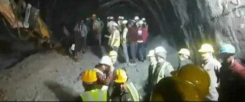 Race against time to save 36 trapped workers after tunnel collapses at construction site on Indian highway