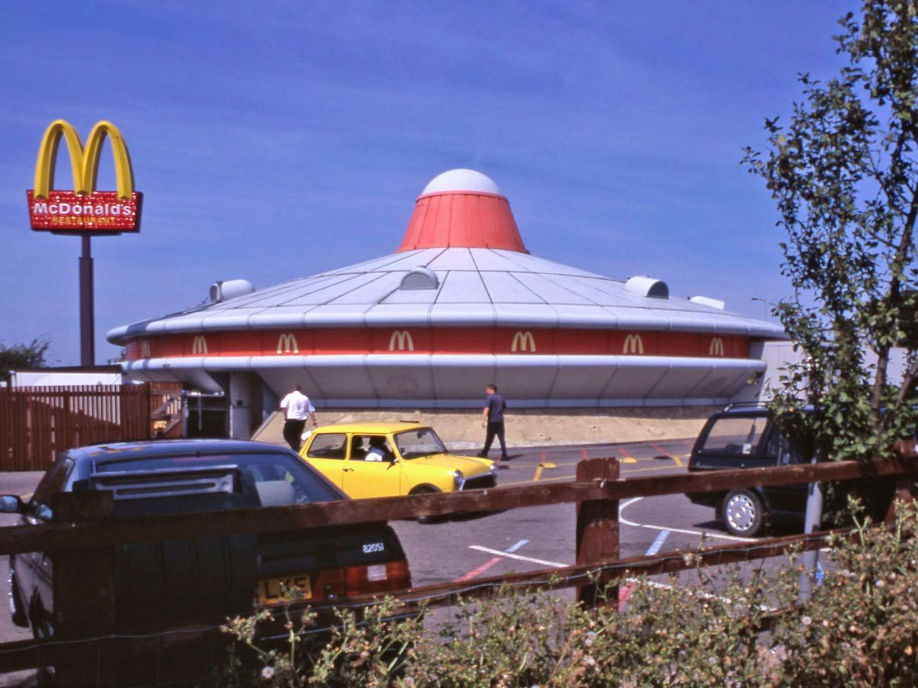 Inside futuristic ‘flying saucer’ McDonald’s with robot rides & ‘nightmare’ drive-thru which lay abandoned for 8 years