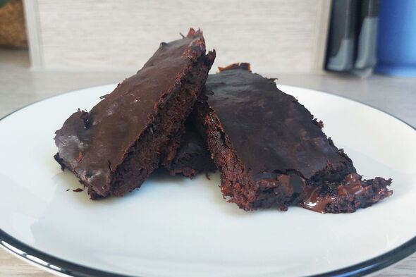I made three-ingredient brownies without flour or eggs – they’re so easy to make