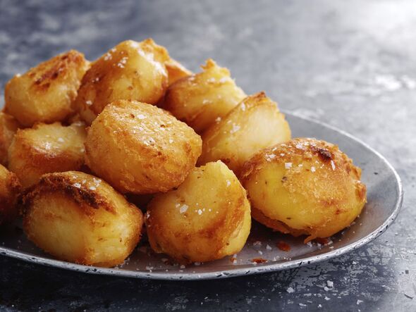 James Martin’s foolproof recipe uses 3 items for ‘best crispy roast potatoes every time’