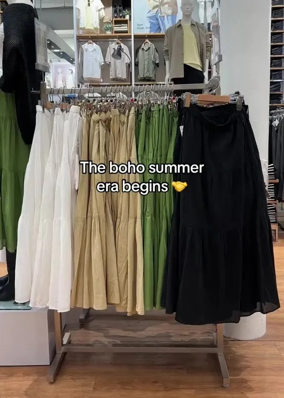 Fashion fans go wild for Uniqlo’s new ‘skirt of the summer’ – it’s got an elasticated waist and is super flattering