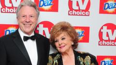 Original Coronation Street star Philip Lowrie dies