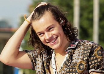 Harry Styles parties with pals after One Direction unlocked new achievement