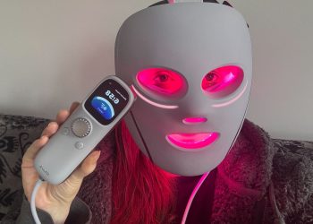 I used Shark’s Cryoglow LED face mask for three months and still can’t believe the results – and trust me, the cheap alternatives aren’t up to the task