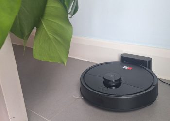 With its powerful suction and robust suspension, this affordable robot vacuum is a brilliant budget buy