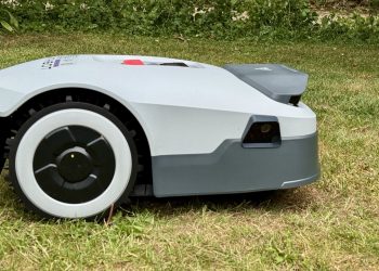 Reliable, neat and user-friendly, the Anthbot Genie lawn mower is a wish come true