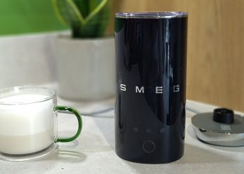 Smeg’s new Mini Milk Frother prepares perfect foam for cappuccinos – but it’s too thick for latte art