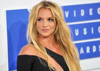 Britney Spears shocks friends with disturbing lifestyle condition