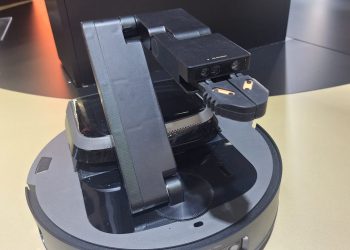 I just watched a robot vacuum pick up a brush and sweep in a corner, and this might be the future of cleaning