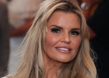 Kerry Katona faces police warning after roadside fan snap