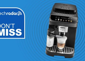 Black Friday has come early with £149 off one of my favourite De’Longhi coffee machines at Amazon