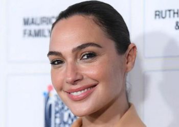 Gal Gadot sparks buzz after leaving hotel packed with athletes Gal Gadot sparks buzz after leaving hotel packed with athletes