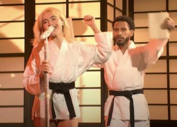 Sabrina Carpenter loses filter while performing ‘Nobody’s Son’ on ‘SNL’ Sabrina Carpenter loses filter while performing ‘Nobody’s Son’ on ‘SNL’