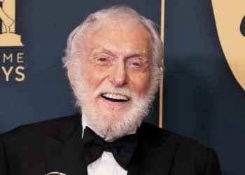 d*** Van d*** reveals TWO habits he avoided to live to 100