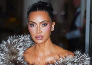Kim Kardashian expresses anger over her family’s psychics for THIS reason