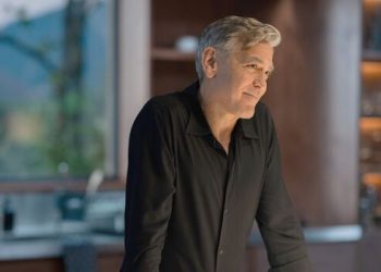 Is Jay Kelly based on a true story?