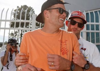Tom Brady gives glimpse into holiday season amid ex-wife’s marriage