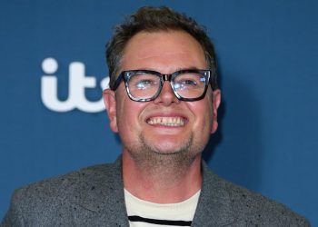 Alan Carr admits to receiving help from Amanda Holden to find love again