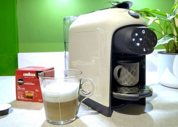 Lavazza’s A Modo Mio Deséa makes delicious espresso and a decent cappuccino – if you use the right milk