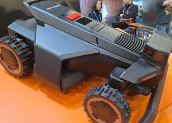 ‘When it needs to pivot, it turns the wheels and does a crab walk’ – Segway Navimow exec reveals the invention that means its new flagship lawnbot won’t churn up your grass