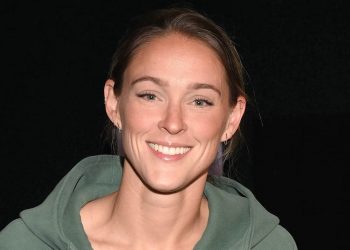 Kylie Kelce explains why she avoids raising kids with ‘silver spoon’