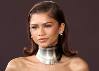 Zendaya crashes young couple wedding in Las Vegas