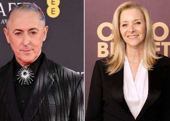 Alan Cumming opens up about ‘genuine’ friendship with Lisa Kudrow