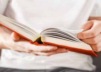 ‘I’ve been leaving random books at train stations for reason you’d least expect’