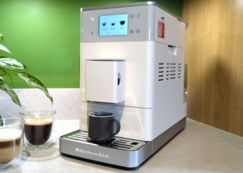 The KitchenAid KF4 brews a beautifully balanced espresso thanks to its Intelligrind system, but its iced drink menu left me cold
