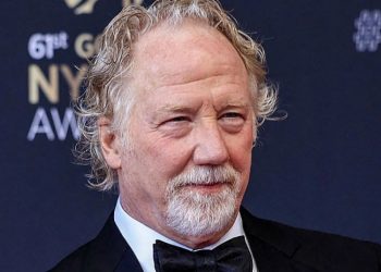 Timothy Busfield files new motion to fight indictment in child sex abuse case