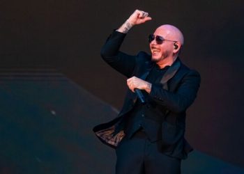 I broke a Guinness World Record with Pitbull with 22,000 others
