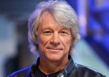 Jon Bon Jovi sparks major health fears after shocking move