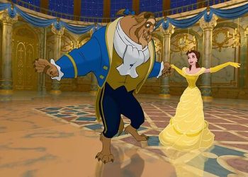 Disney candlelight experience is the perfect date idea for the festive season