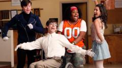 Don’t Stop Believin’! – high school musical Glee set for reboot