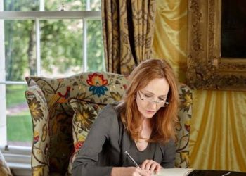 J.K. Rowling unmoved by ‘avalanche of death threats’ over trans views in new essay