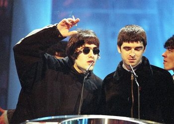 Oasis fans need to try Gallagher brother-inspired menu before next tour