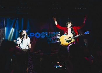 Razorlight return to roots for stripped-back warm-up show ahead of Wembley